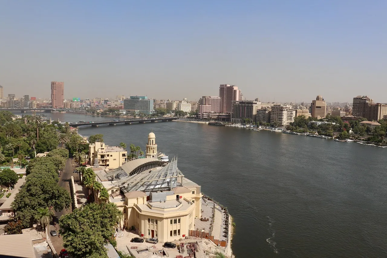 Flight-tracked airport car service at Cairo International Airport (CAI) in Cairo