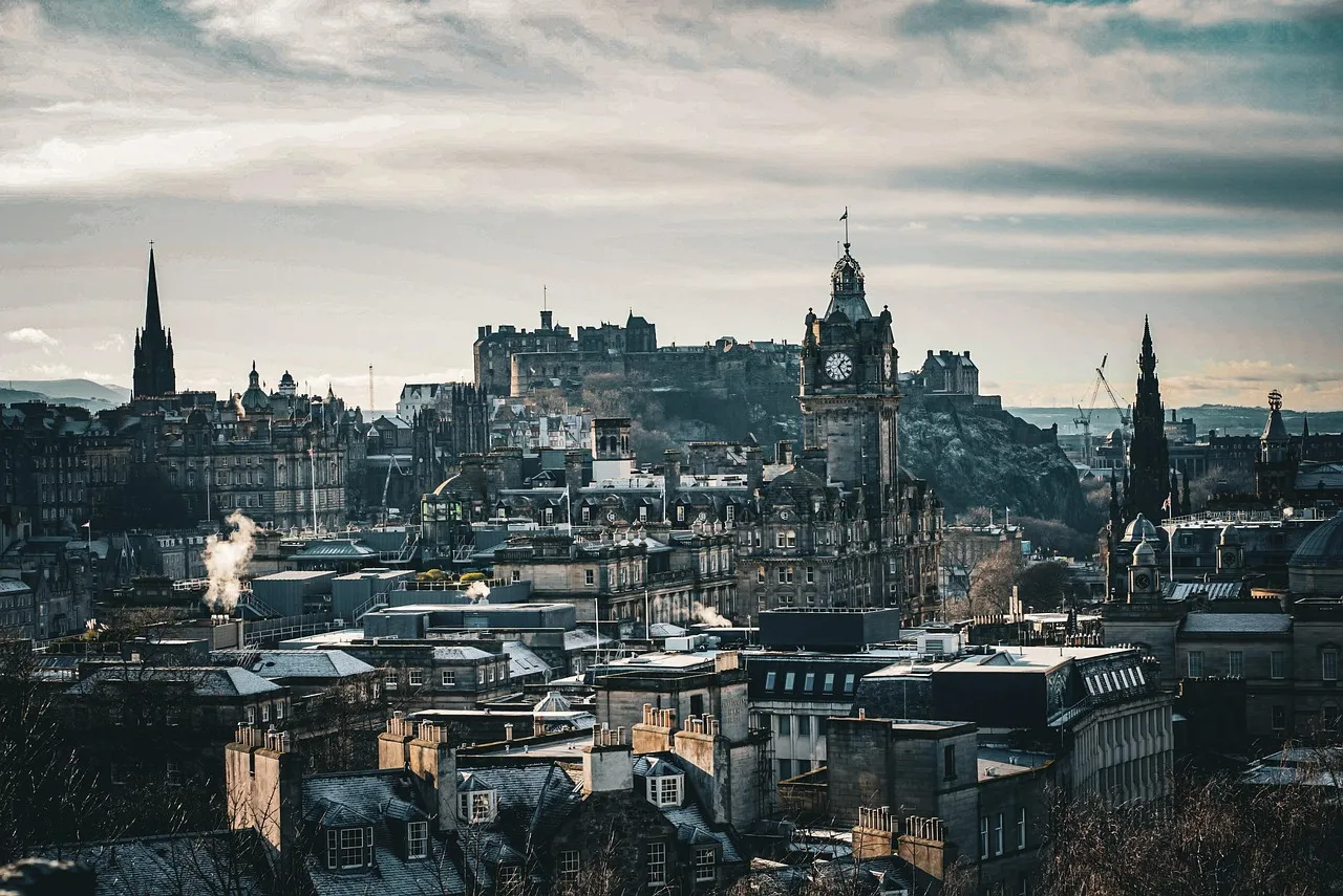 Professional chauffeur and executive car service in Edinburgh, United Kingdom