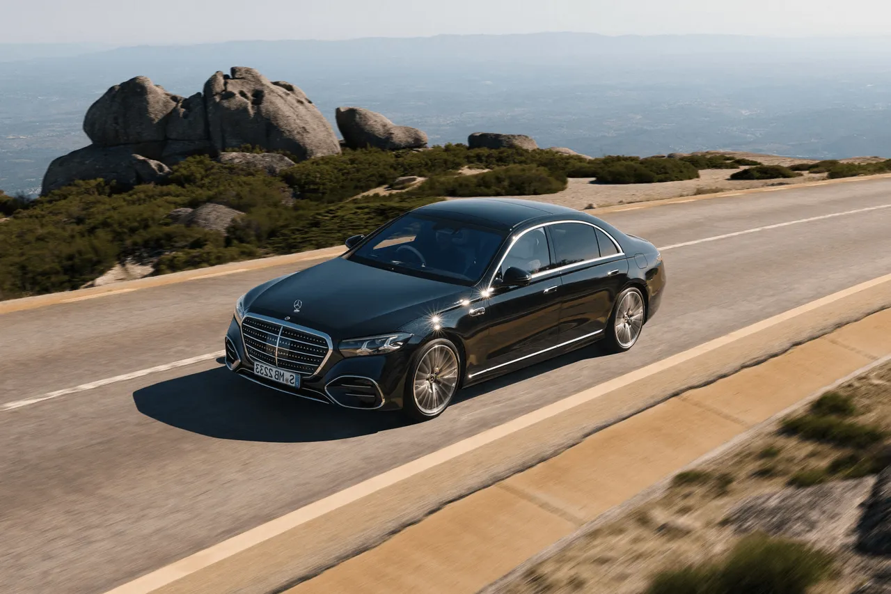 Executive Sedan — Exterior — BNG Worldwide Chauffeur Services executive fleet vehicle