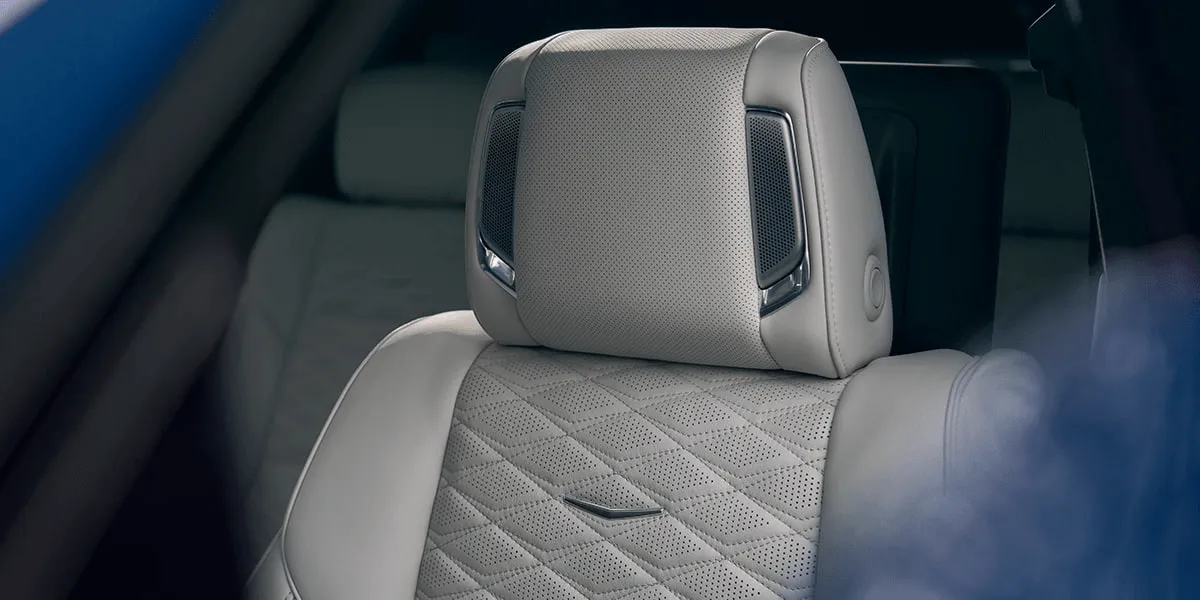 Premium SUV Detail thumbnail
