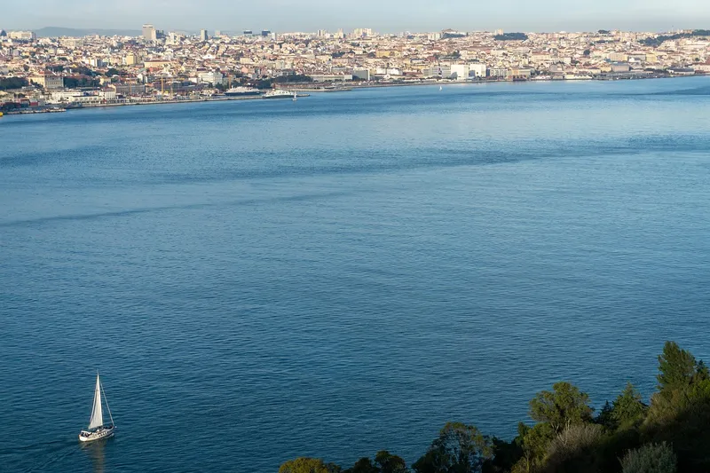 Lisbon Humberto Delgado Airport airport car service