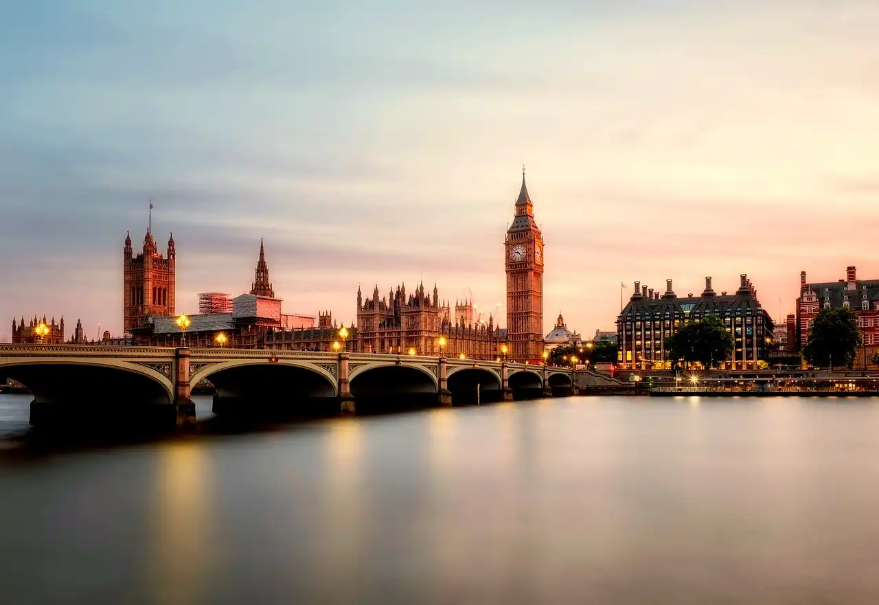 Professional chauffeur and executive car service in London, United Kingdom