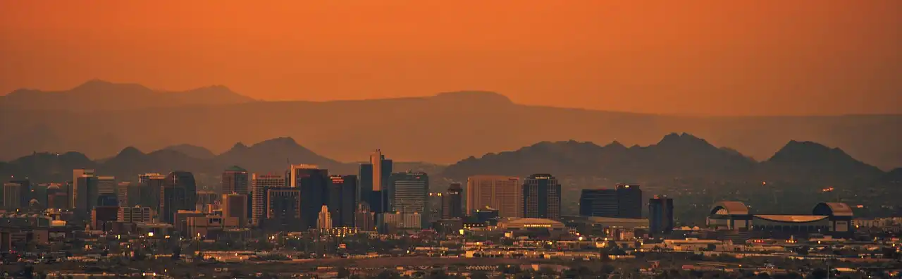 Flight-tracked airport car service at Phoenix Sky Harbor International Airport (PHX) in Phoenix