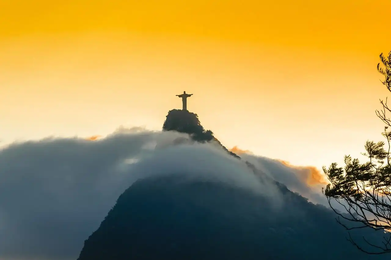 Professional chauffeur and executive car service in Rio de Janeiro, Brazil