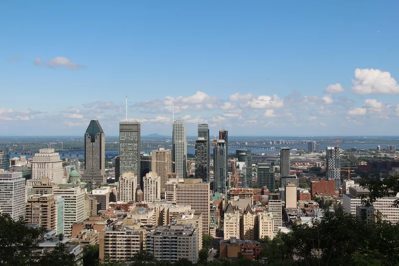 Montréal-Trudeau International Airport airport car service